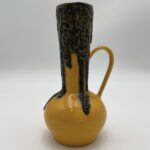 Fat Lava＆German Art Pottery-ファットラバ-【Fohr Keramik】ヴィンテージ花瓶 ハンドル :高さ20.5cm  (イエロー・ブラック) - and...Q通販「Fat Lava-Italian vase」ファットラバ他専門店